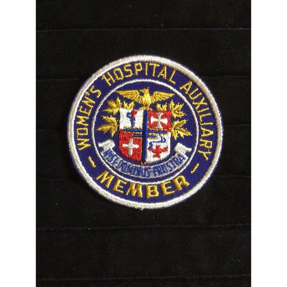 Women’s Hospital Auxiliary Member Patch Volunteer Pink Lady - Picture 1 of 3